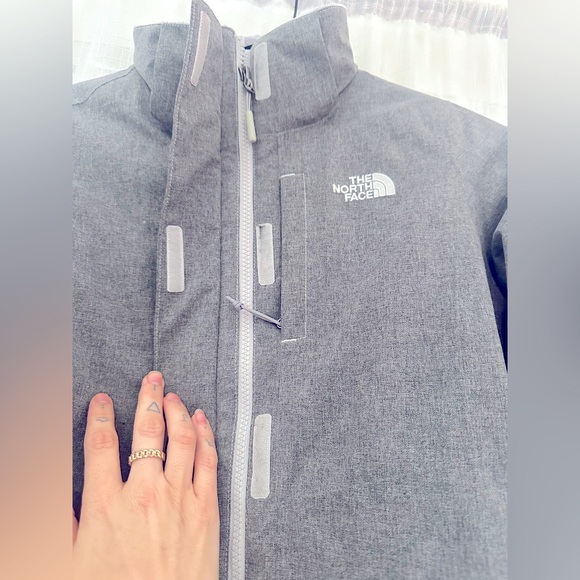 The North Face Inlux Insulated Jacket - Picture 7 of 10